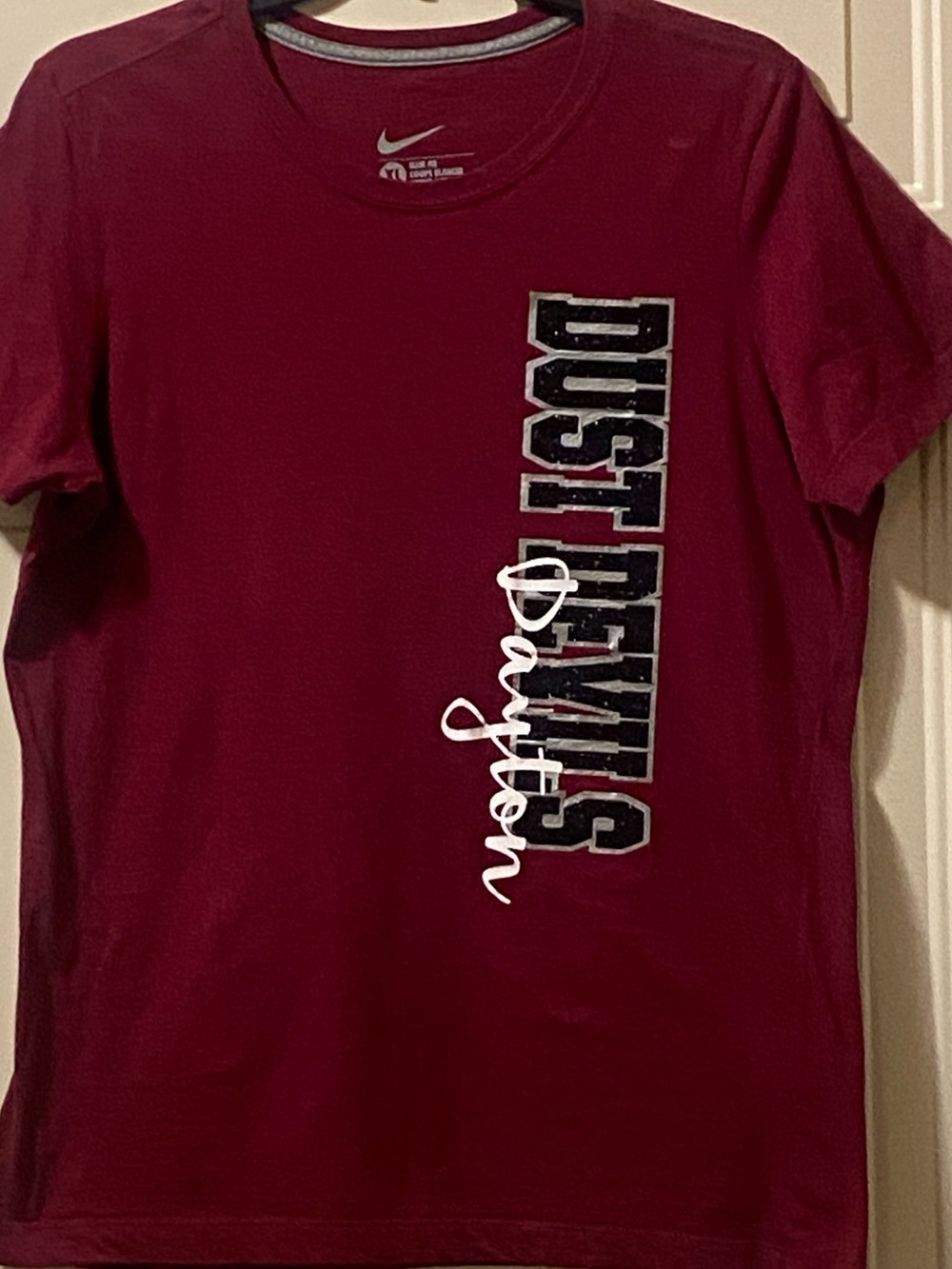 Nike Dust Devils  Dayton Burgundy Red /White Logo Slim Fit Tee Size XL